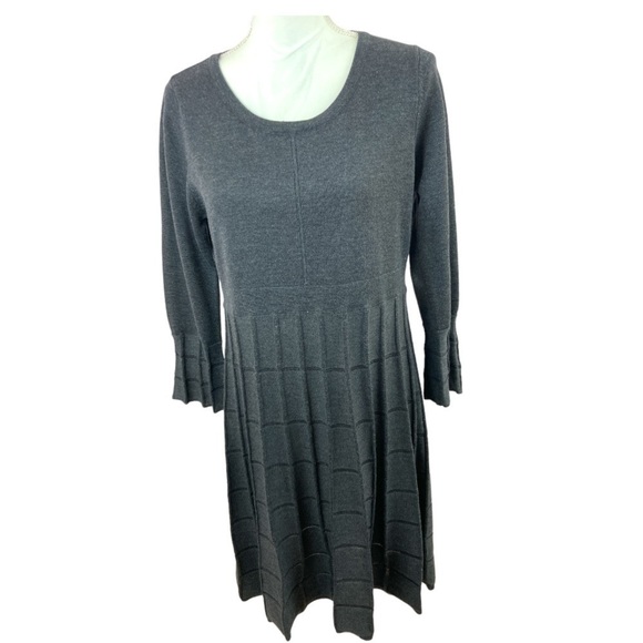 VickyTiel Textured Dress - Picture 1 of 11